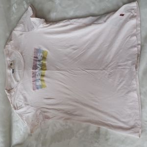 Levi's size M tee shirt women